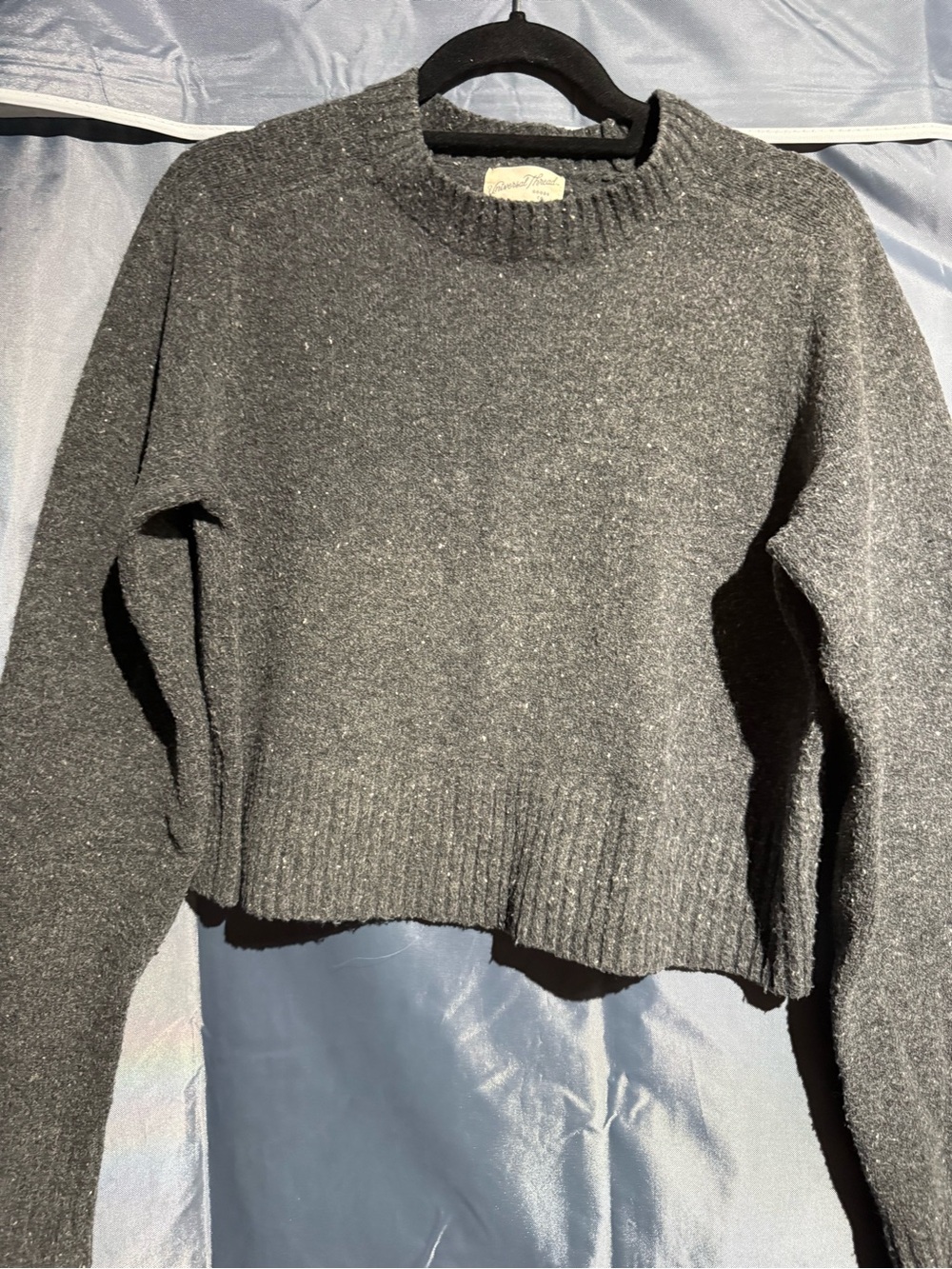 Universal Thread Charcoal Cropped Crewneck Sweater